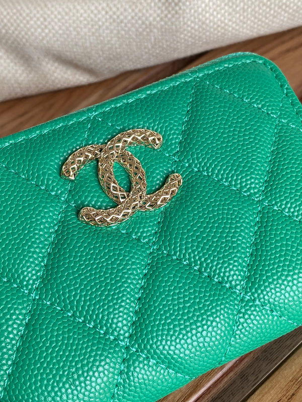 Portafoglio con cerniera cc 11 cm verde caviale hardware oro