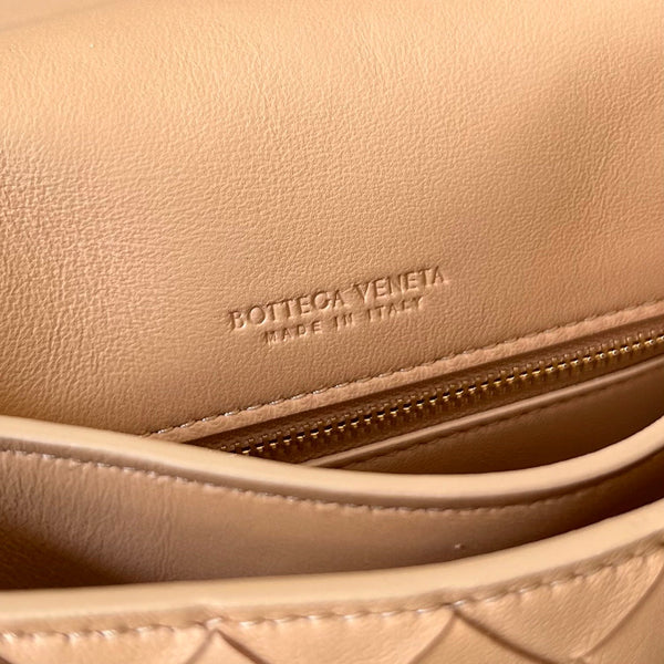 BV Mini Borsa a Tracolla 19cm Pelle di Vitello Beige Ghw 