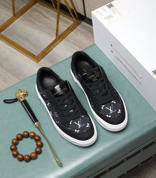 SNEAKERS LV IN PELLE DI VITELLO NERA E TELA MONOGRAM