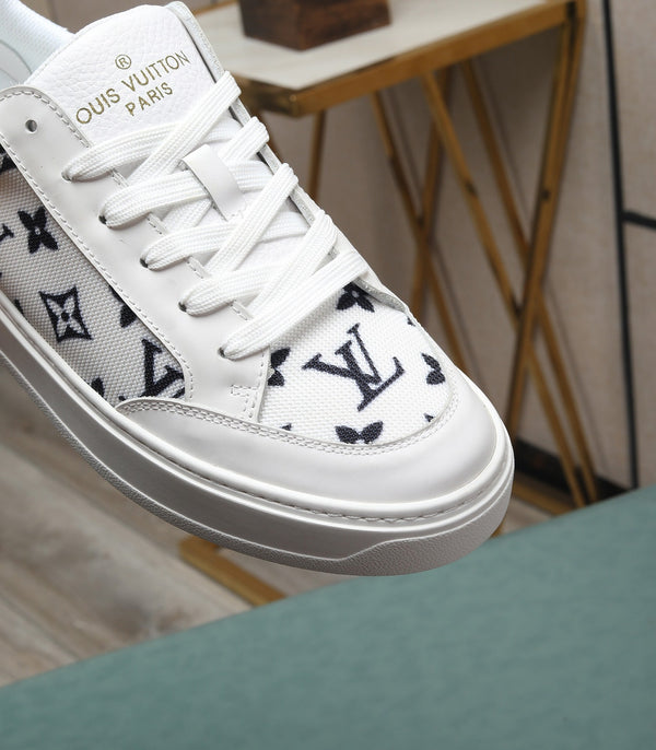 SNEAKERS LV IN PELLE DI VITELLO BIANCA E TELA MONOGRAM