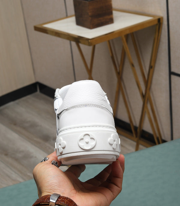 SNEAKERS LV IN PELLE DI VITELLO BIANCA E TELA MONOGRAM