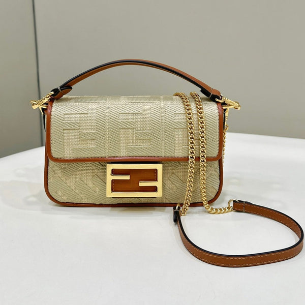 BORSA BAGUETTE FENDI 19 IN TELA GIALLA DI LINO CON FERRAMENTA ORO