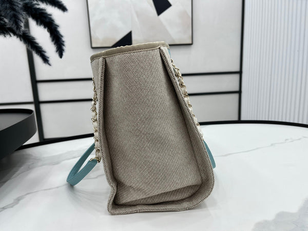 Borsa CC Deauville in tweed 33x24x14,5 cm Pelle blu cielo Hardware dorato 33