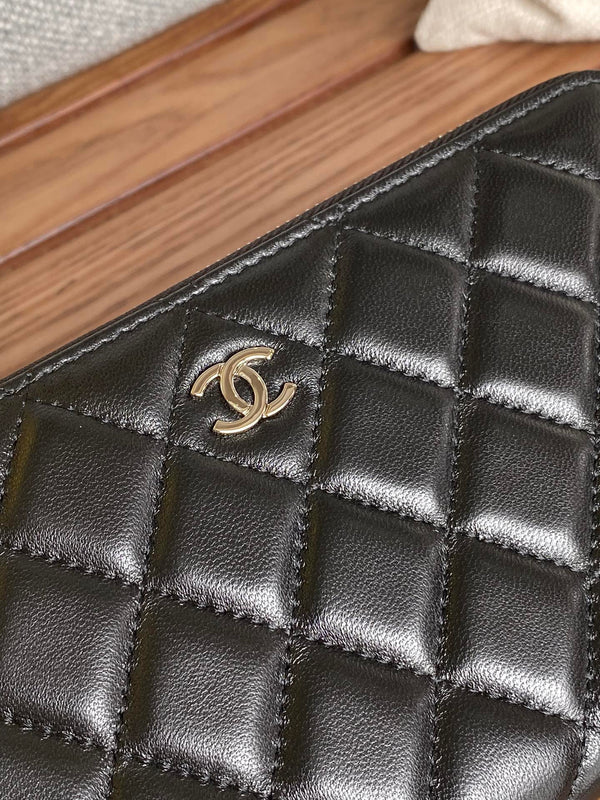 CC Zippy Long Wallet 19.5cm Black Sheepskin Sliver Steel 223943