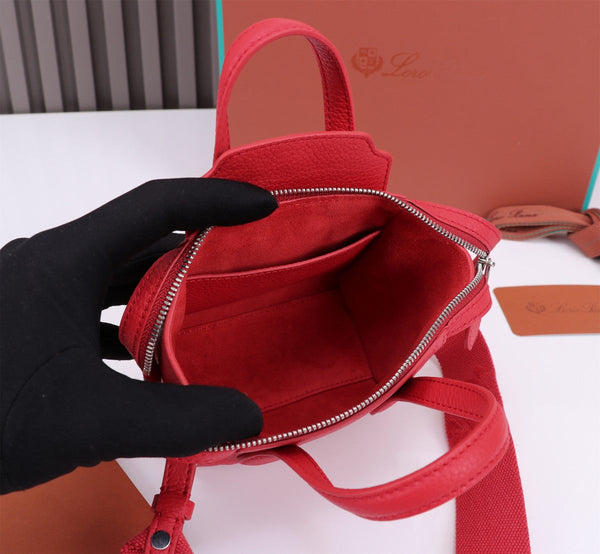 BORSA NANO SMILE 18 IN PELLE DI VITELLO ROSSO CREMISANO