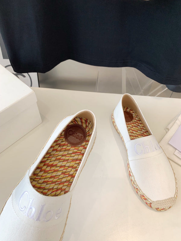 MOCASSINI CHLOÉ IN DENIM BIANCO E RAFIA INTRECCIATA