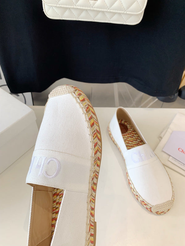 MOCASSINI CHLOÉ IN DENIM BIANCO E RAFIA INTRECCIATA