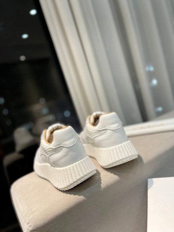 CHLOÉ NAMA SNEAKER IN WHITE LAMBSKIN AND SUEDE