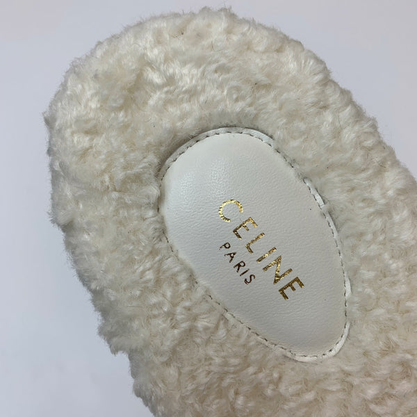 CL 26s Sandals In White Wool