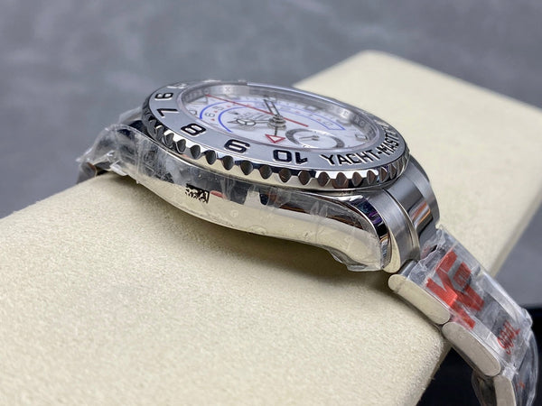 Rolex Yacht-Master II 44mm quadrante bianco argento 
