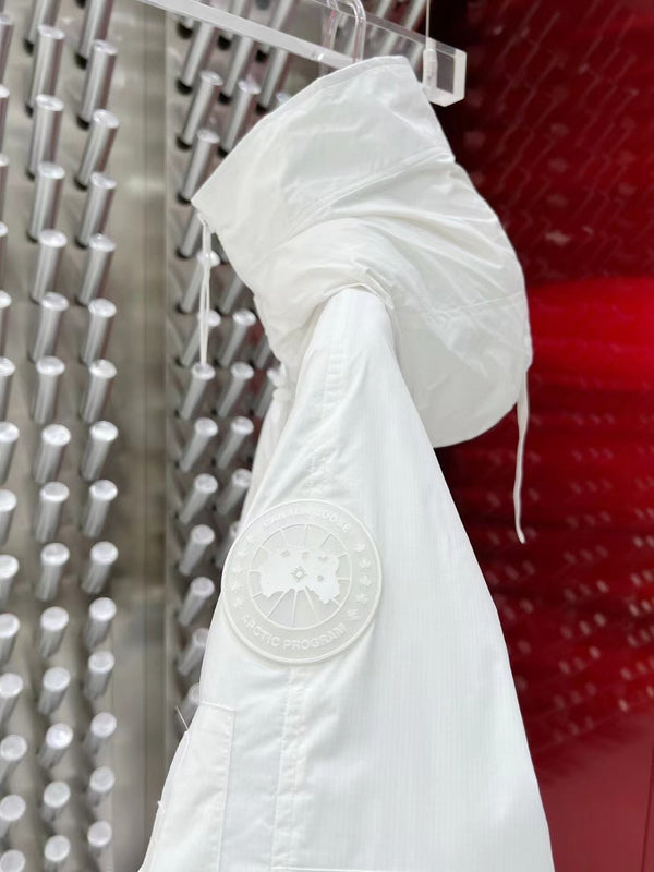 C. Goose Down jacket White Polyester 0040