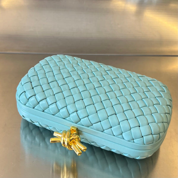 KNOT 20 IN PELLE DI AGNELLO BLU PASTELLO