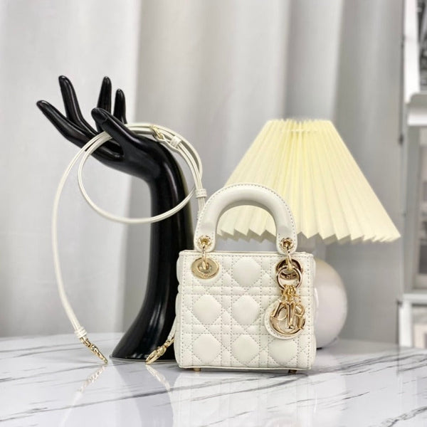 BORSA MICRO LADY 12 IN PELLE DI AGNELLO BIANCA