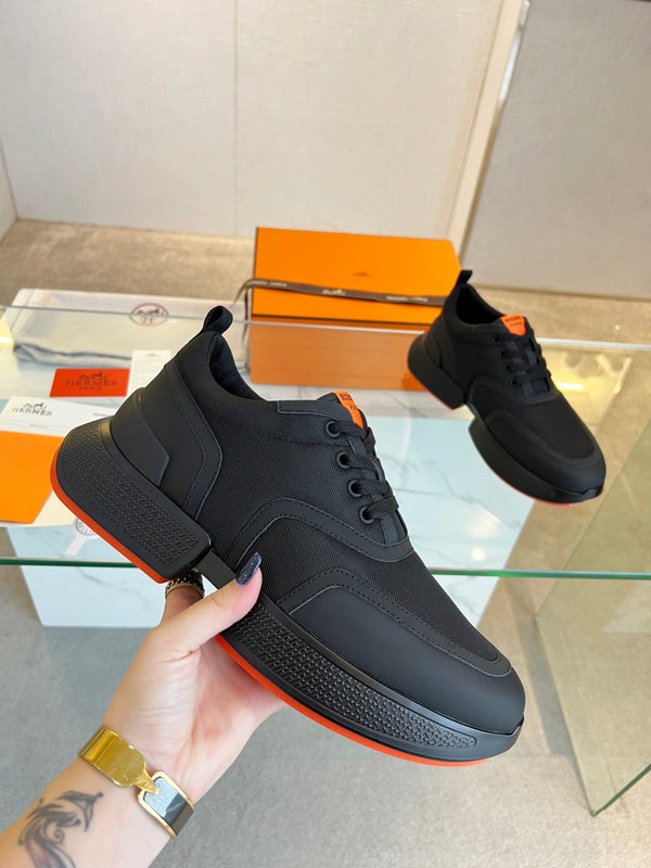 GIGA SNEAKER IN PELLE DI VITELLO NERA