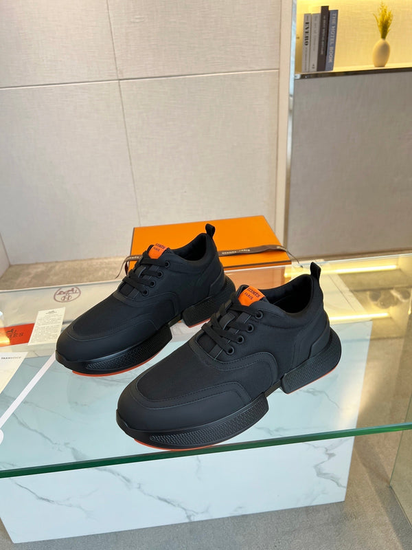GIGA SNEAKER IN PELLE DI VITELLO NERA