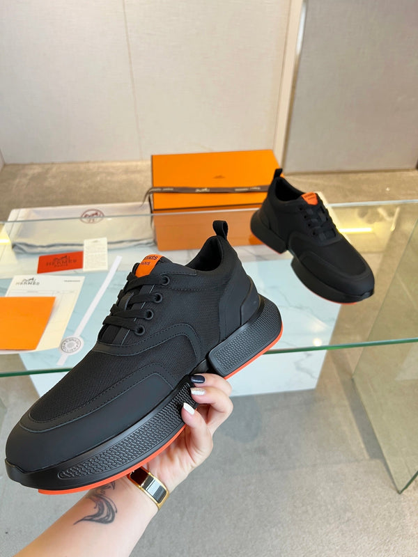 GIGA SNEAKER IN PELLE DI VITELLO NERA