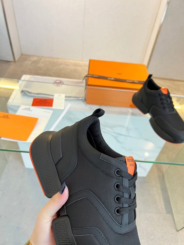 GIGA SNEAKER IN PELLE DI VITELLO NERA