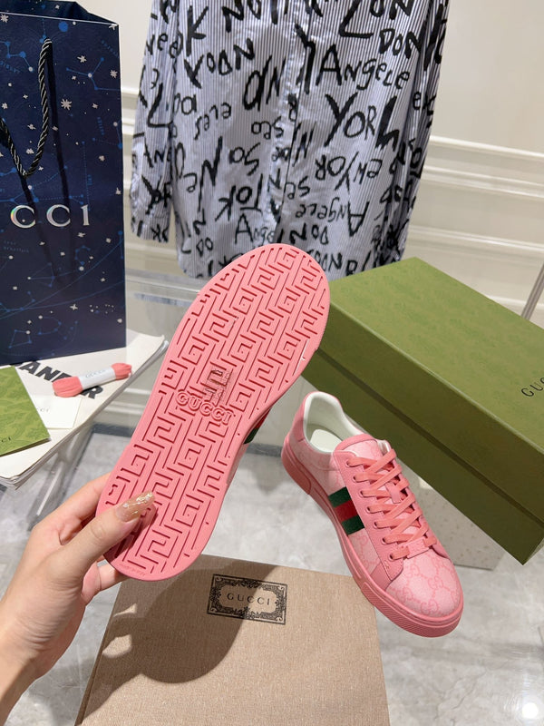 GG ACE GG SUPREME TRAINER IN PELLE DI VITELLO ROSA BRILLANTE