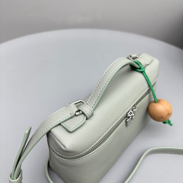 Borsa in pelle bovina Eycalyptus Extra Pocket L19