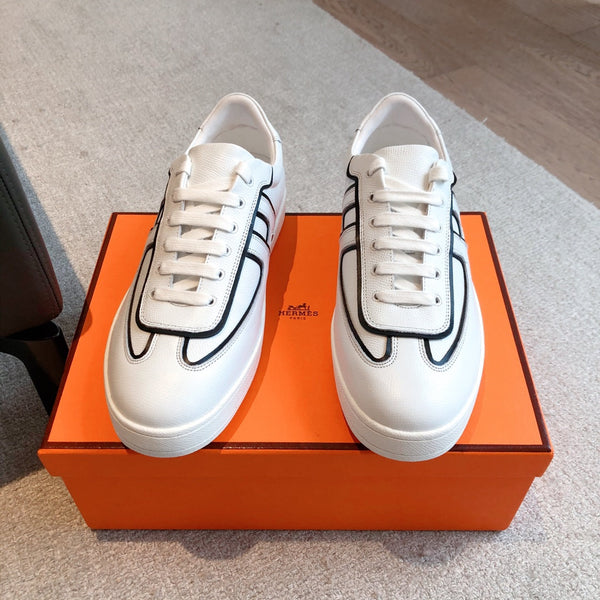 HM BOOMERANG SNEAKER BLACK AND WHITE CALFSKIN