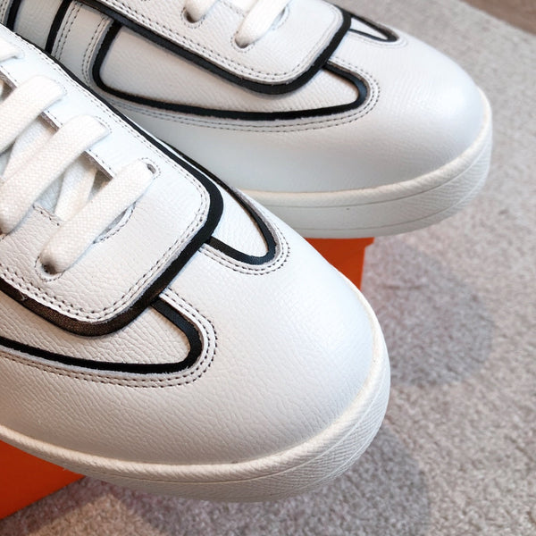 HM BOOMERANG SNEAKER BLACK AND WHITE CALFSKIN