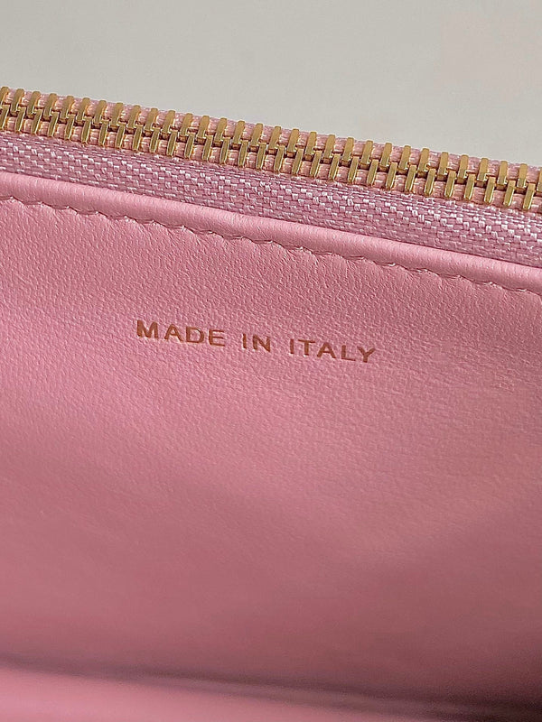 BORSA MISS CARO 17 CON CATENA IN PELLE DI AGNELLO ROSA SCURO