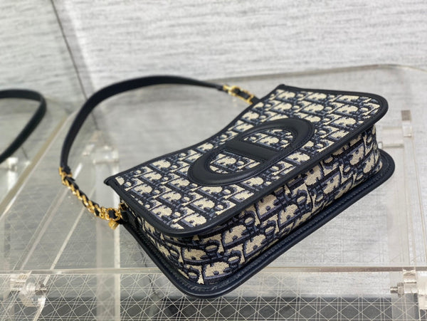 BORSA HOBO SIGNATURE 23 IN PELLE DI AGNELLO CON FANTASIA BEIGE NERA