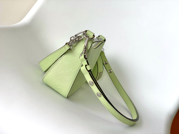 LV Marellini 19cm Pelle bovina Epi Grain verde Metallo HW