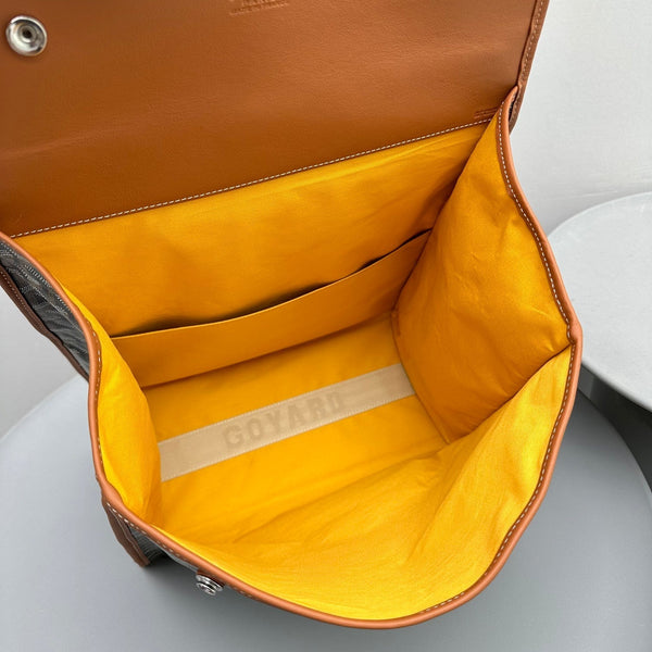 ZAINO LEGER 37 IN TELA GOYARDINE NERA CON RIFINITURE IN PELLE DI VITELLO COLOR TAN