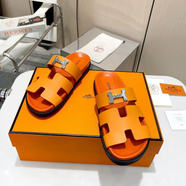 HM CHYPRE SANDAL ORANGE WITH H-BUCKLE CALFSKIN