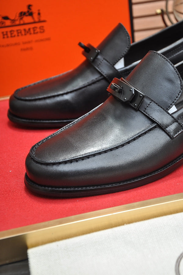 Mocassini HM Destin da uomo in pelle di vacchetta nera 668421