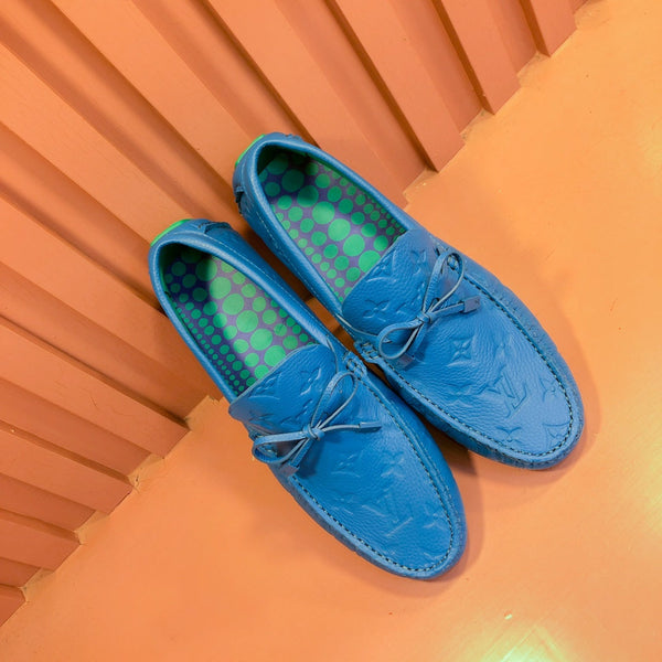 MOCASSINO LV IN PELLE DI VITELLO GOFFRATA BLU COBALTO