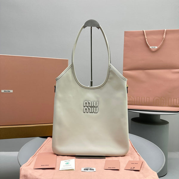 BORSA HOBO 40 IN PELLE DI VITELLO BIANCA