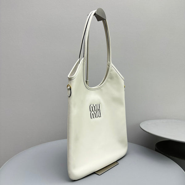 BORSA HOBO 40 IN PELLE DI VITELLO BIANCA