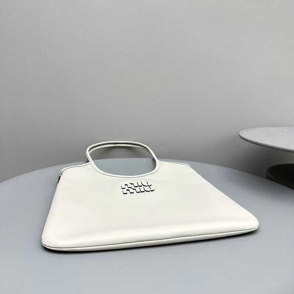 BORSA HOBO 40 IN PELLE DI VITELLO BIANCA
