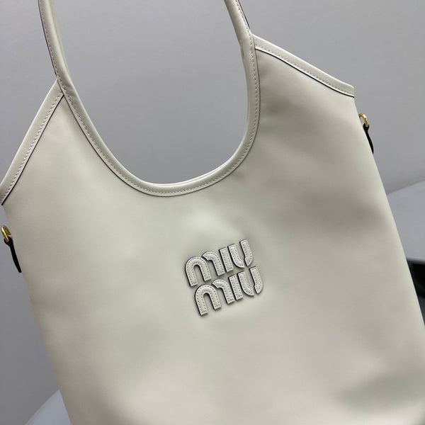 BORSA HOBO 40 IN PELLE DI VITELLO BIANCA