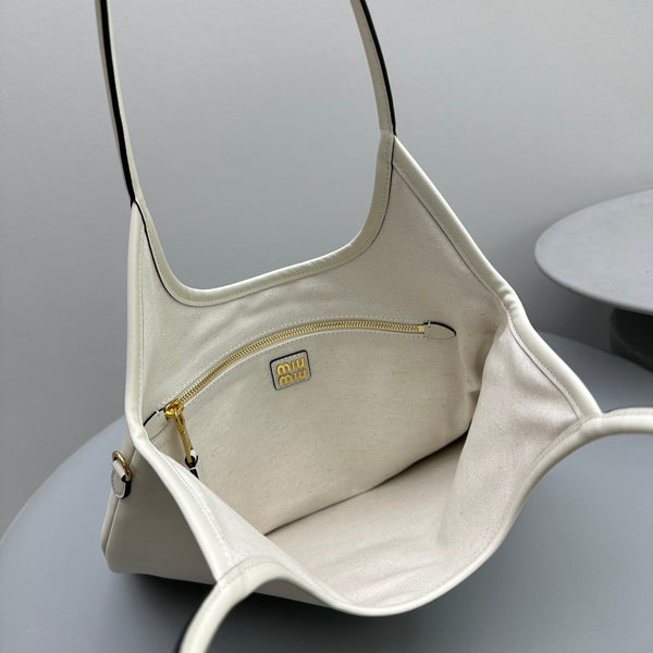 BORSA HOBO 40 IN PELLE DI VITELLO BIANCA