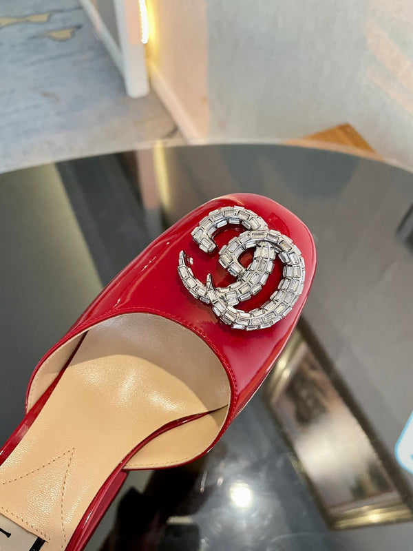 décolleté con plateau 12cm con doppia g in vernice rossa