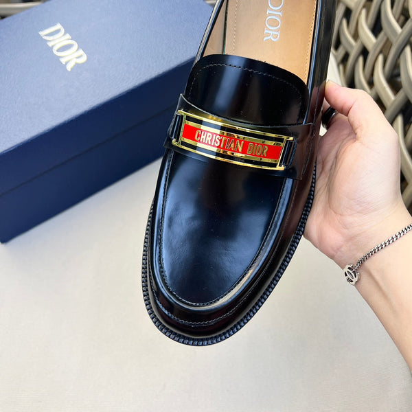 MOCASSINO CD CODE IN PELLE DI VITELLO NERA CON LOGO ROSSO