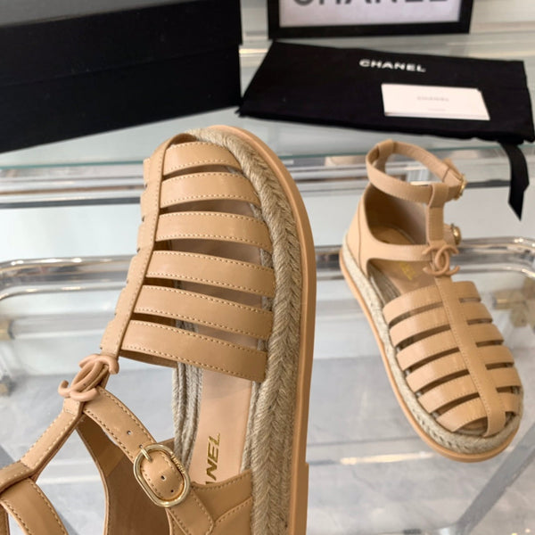 sandali romani medi cc in pelle di agnello beige