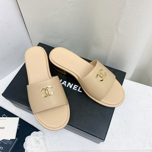 sandalo sabot 50 in pelle di agnello beige oro