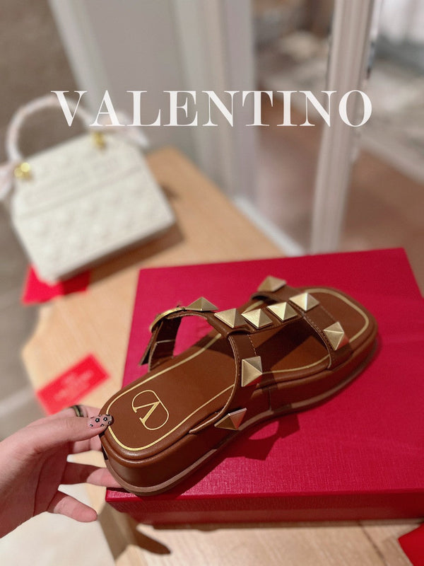 SANDALI INFRADITO ROCKSTUD IN PELLE DI VITELLO MARRONE BRONZO