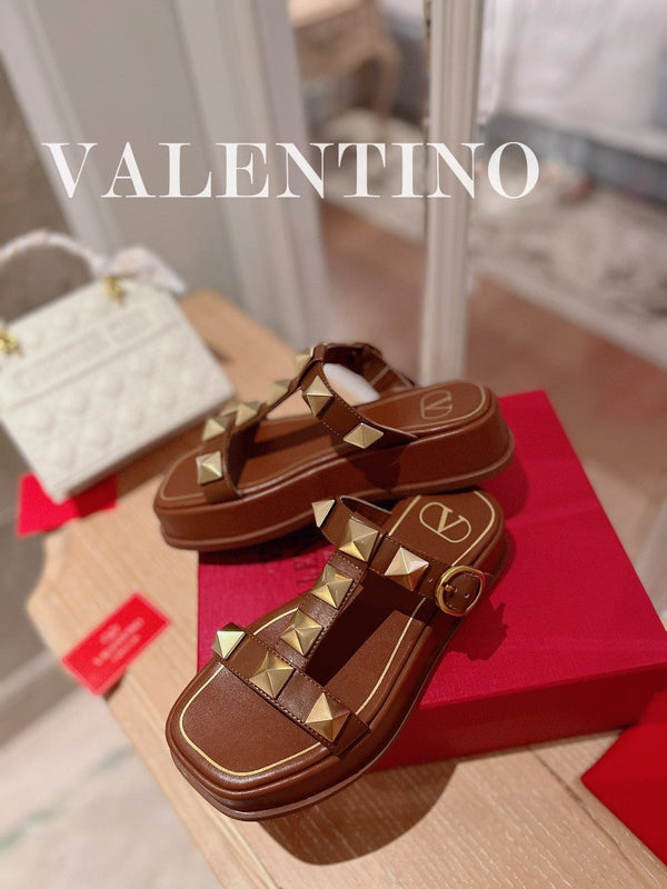 SANDALI INFRADITO ROCKSTUD IN PELLE DI VITELLO MARRONE BRONZO