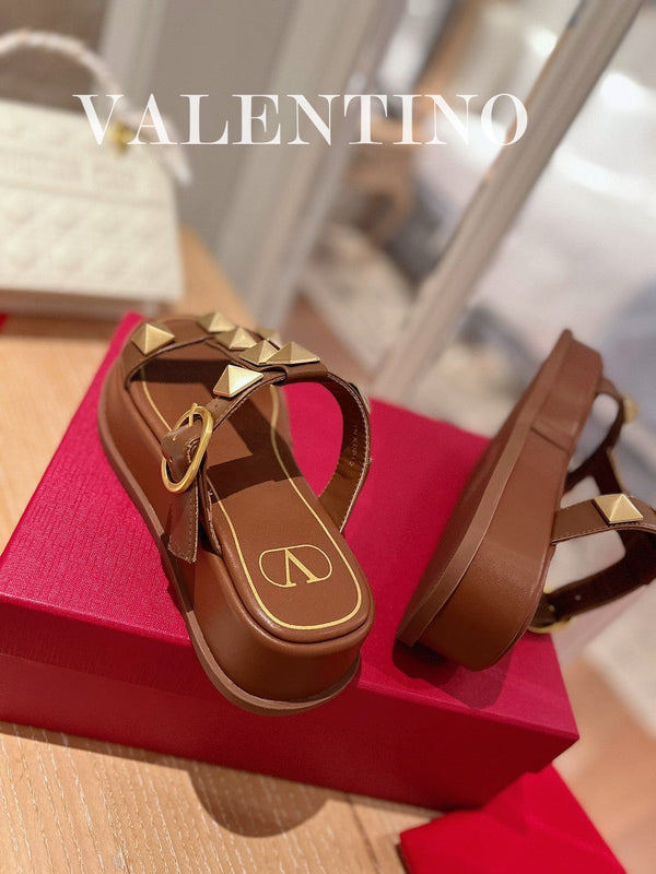 SANDALI INFRADITO ROCKSTUD IN PELLE DI VITELLO MARRONE BRONZO