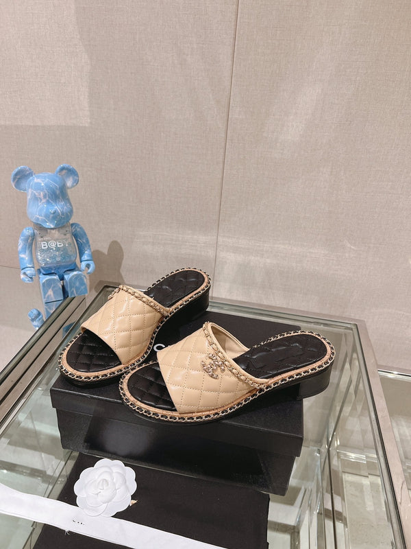 sandalo mulo 50 beige nero trapuntato in pelle di agnello