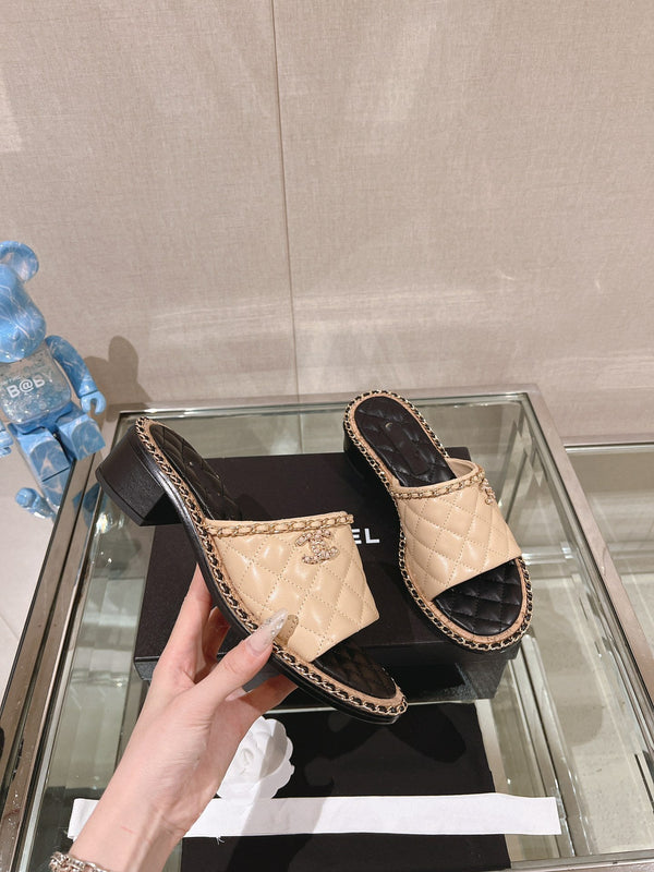 sandalo mulo 50 beige nero trapuntato in pelle di agnello