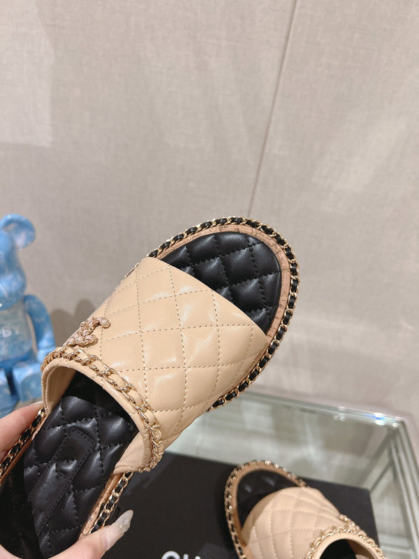 sandalo mulo 50 beige nero trapuntato in pelle di agnello
