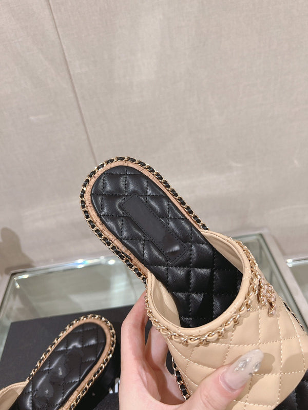 sandalo mulo 50 beige nero trapuntato in pelle di agnello