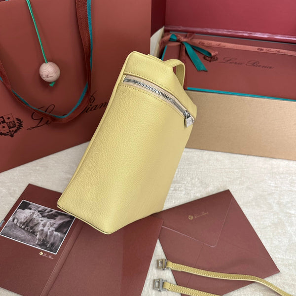 EXTRA POCKET BACKPACK L23.5 IN LIGHT YELLOW CALFSKIN WITH SILVER HARDWARE