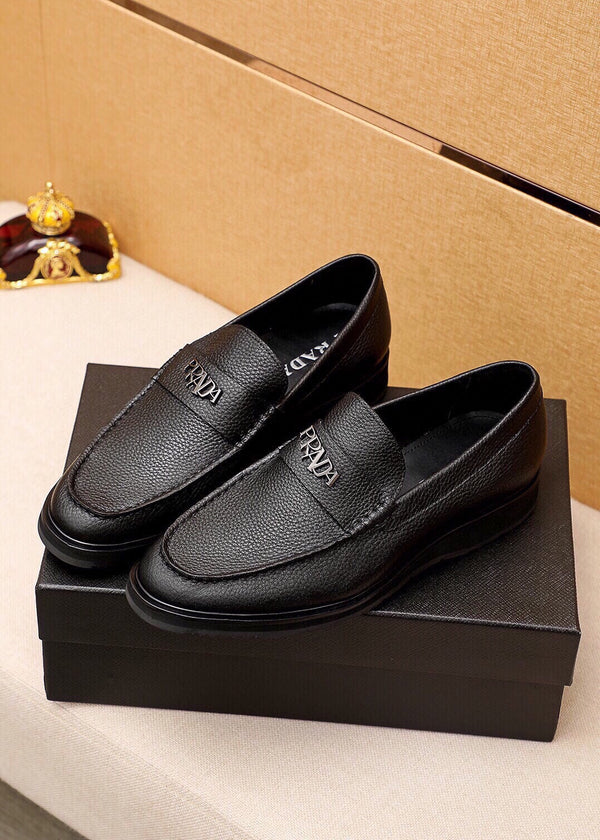 PRA LOAFER IN SIENNA BROWN GRAINED CALFSKIN